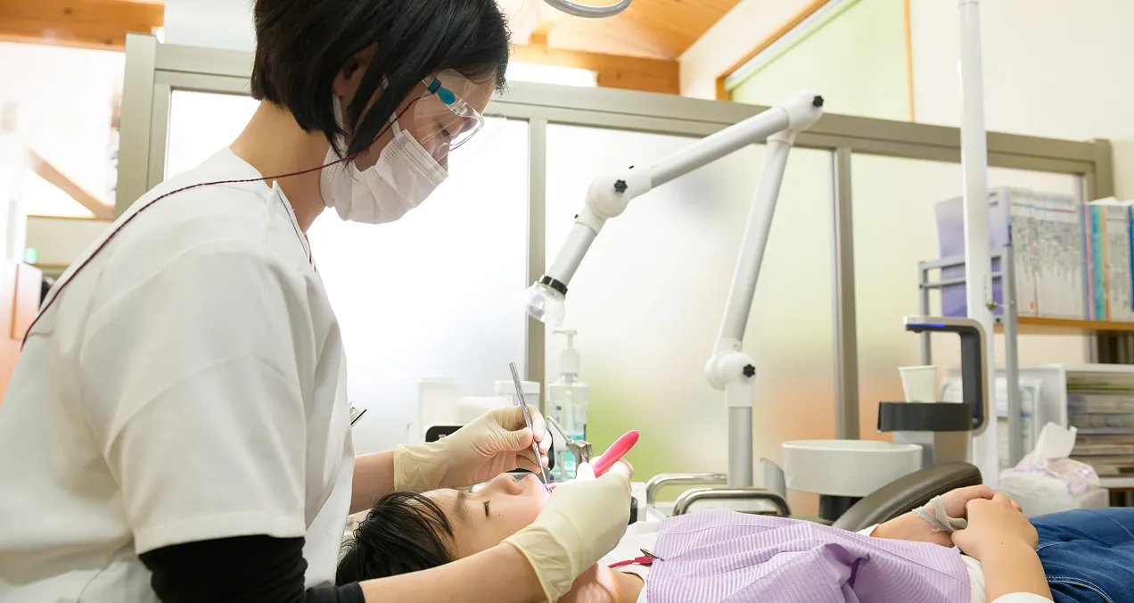 口腔内の精査や残存歯の治療